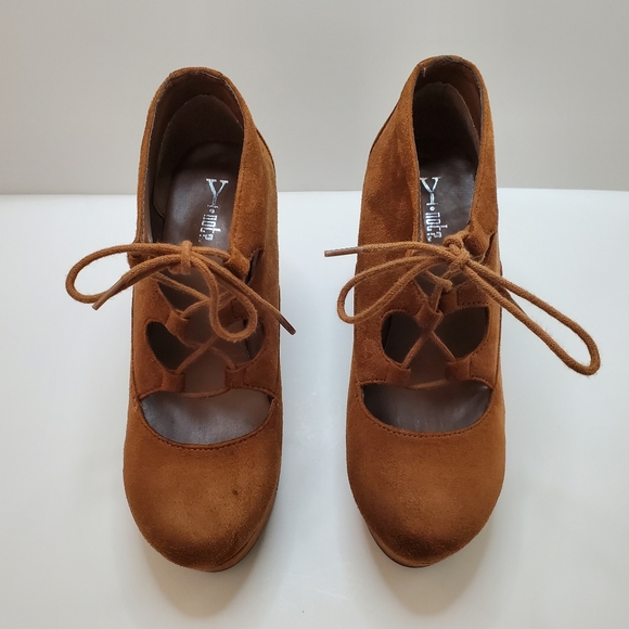 Y•Not? Camel Lace Up Platform Wedge Sz 8.5 - Picture 7 of 14